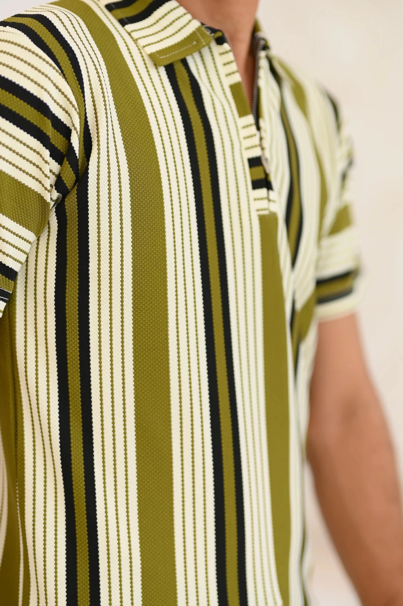 Old Money Zipper Polo Shirt for unisex – Premium Striped Casual - Vibe Z9